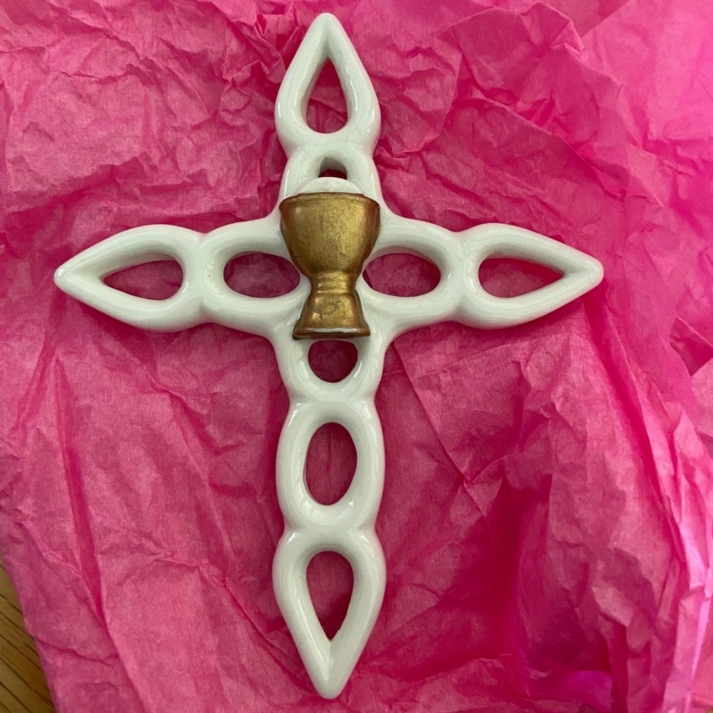 Cross with Grail